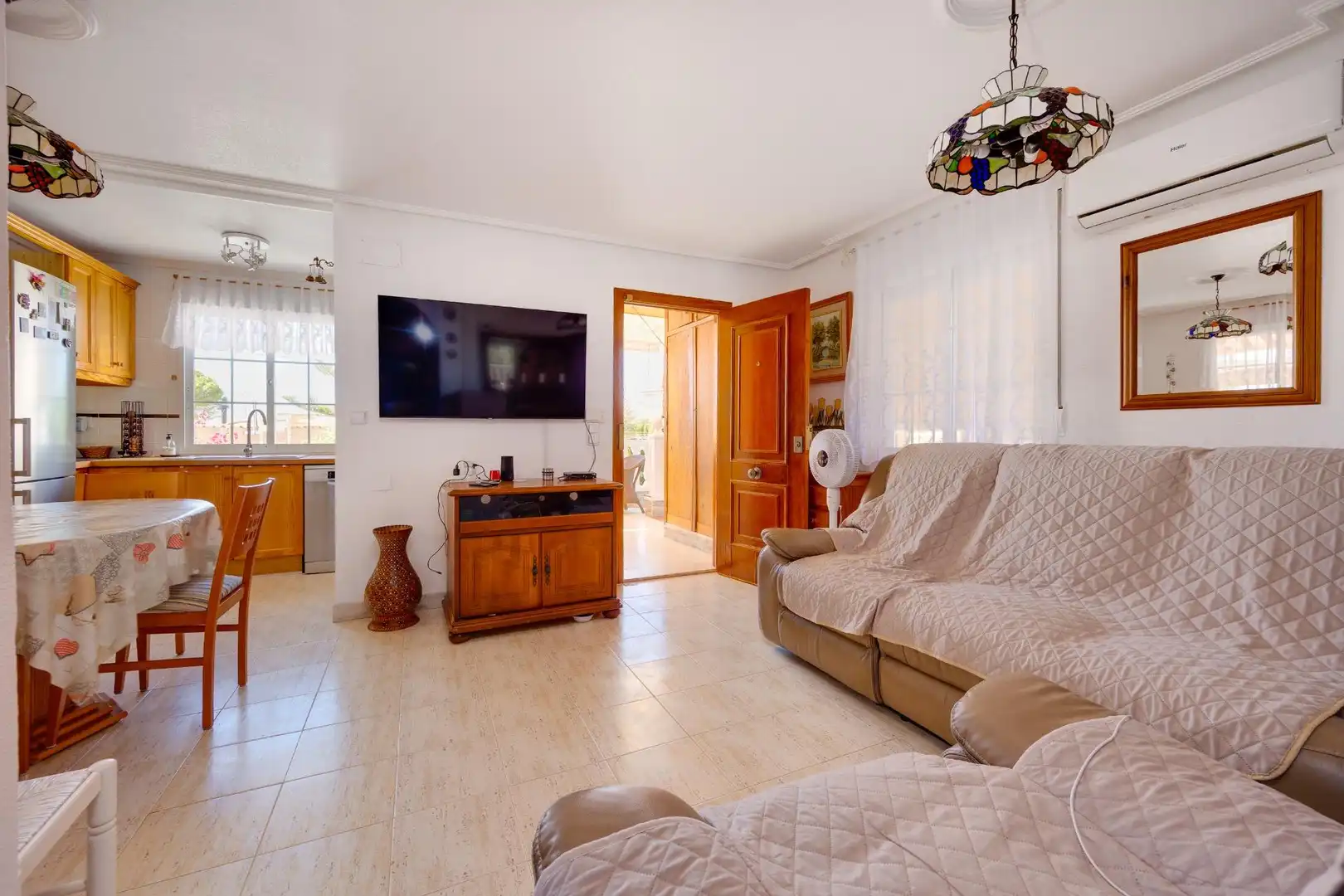 Chalet con terraza en venta en Nueva Torrevieja - Aguas Nuevas, imagen 2
