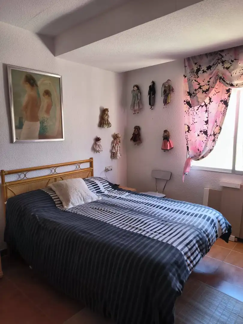 Habitación de Casa adosada en venta en Orihuela con Aire acondicionado, Calefacción y Jardín privado