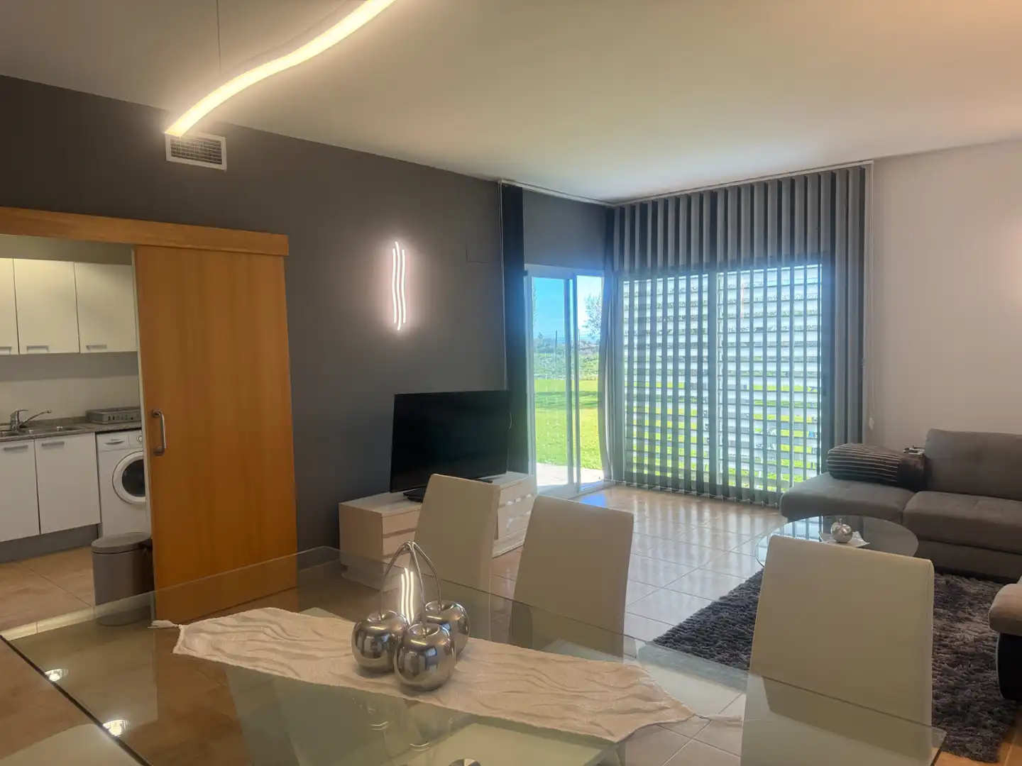 Sala d'estar de Planta baixa en venda en L'Ampolla amb Aire condicionat, Calefacció i Forn