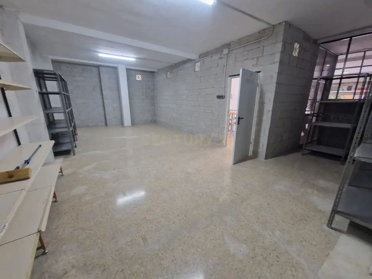 Local comercial en venta en CL SEVILLA 6 ED. SEVILLA FUENGIROLA (MÁLAGA) 12, imagen 4