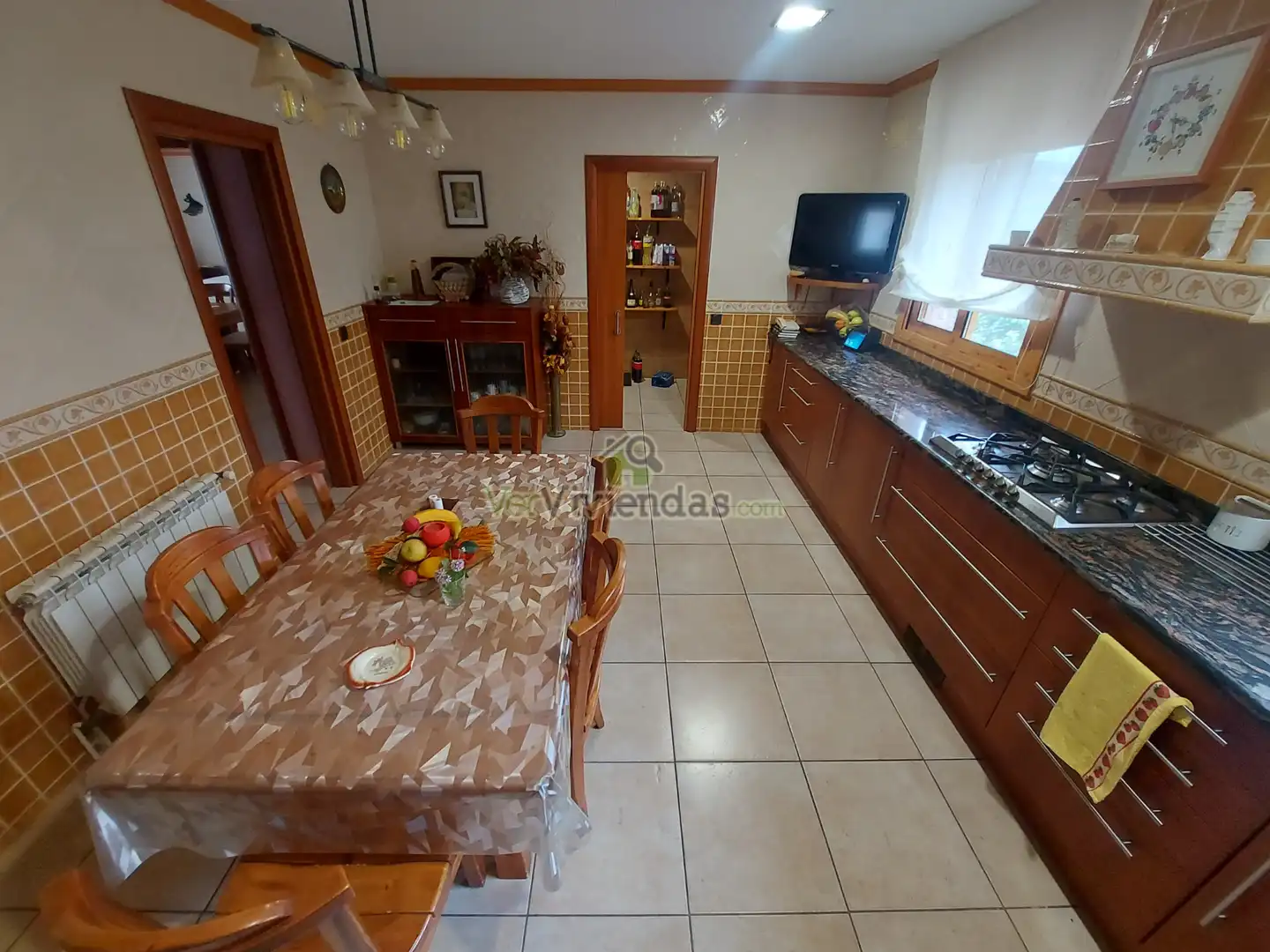 Cuina de Casa o xalet en venda en Vallirana amb Aire condicionat, Calefacció i Jardí privat