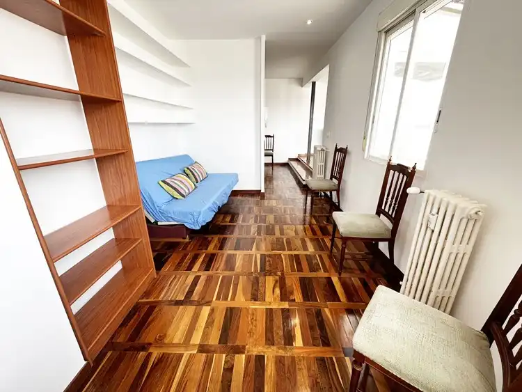 Sala de estar de Ático de alquiler en Madrid con Aire acondicionado, Calefacción y Parquet