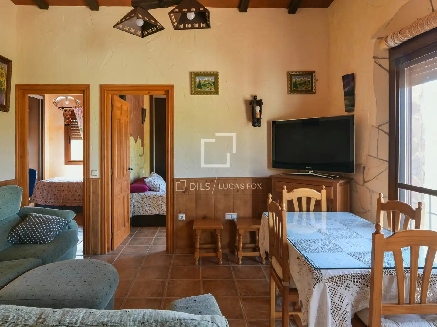 Sala d'estar de Finca rústica en venda en Ardales amb Aire condicionat, Terrassa i Traster
