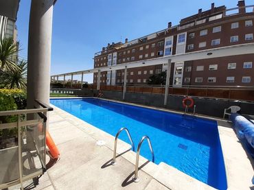 Flat with pool to rent in Calle Cardenal Tavera