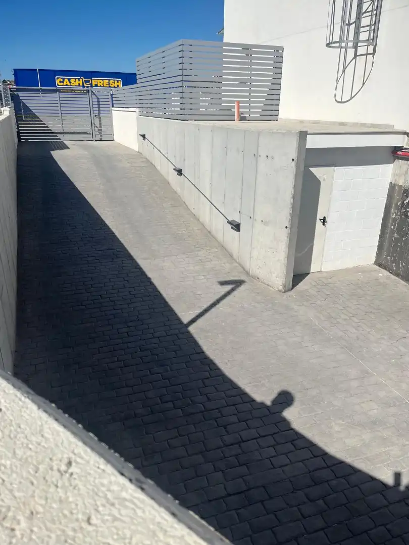 Parking de Casa adosada en venta en Coria del Río con Aire acondicionado, Jardín privado y Terraza