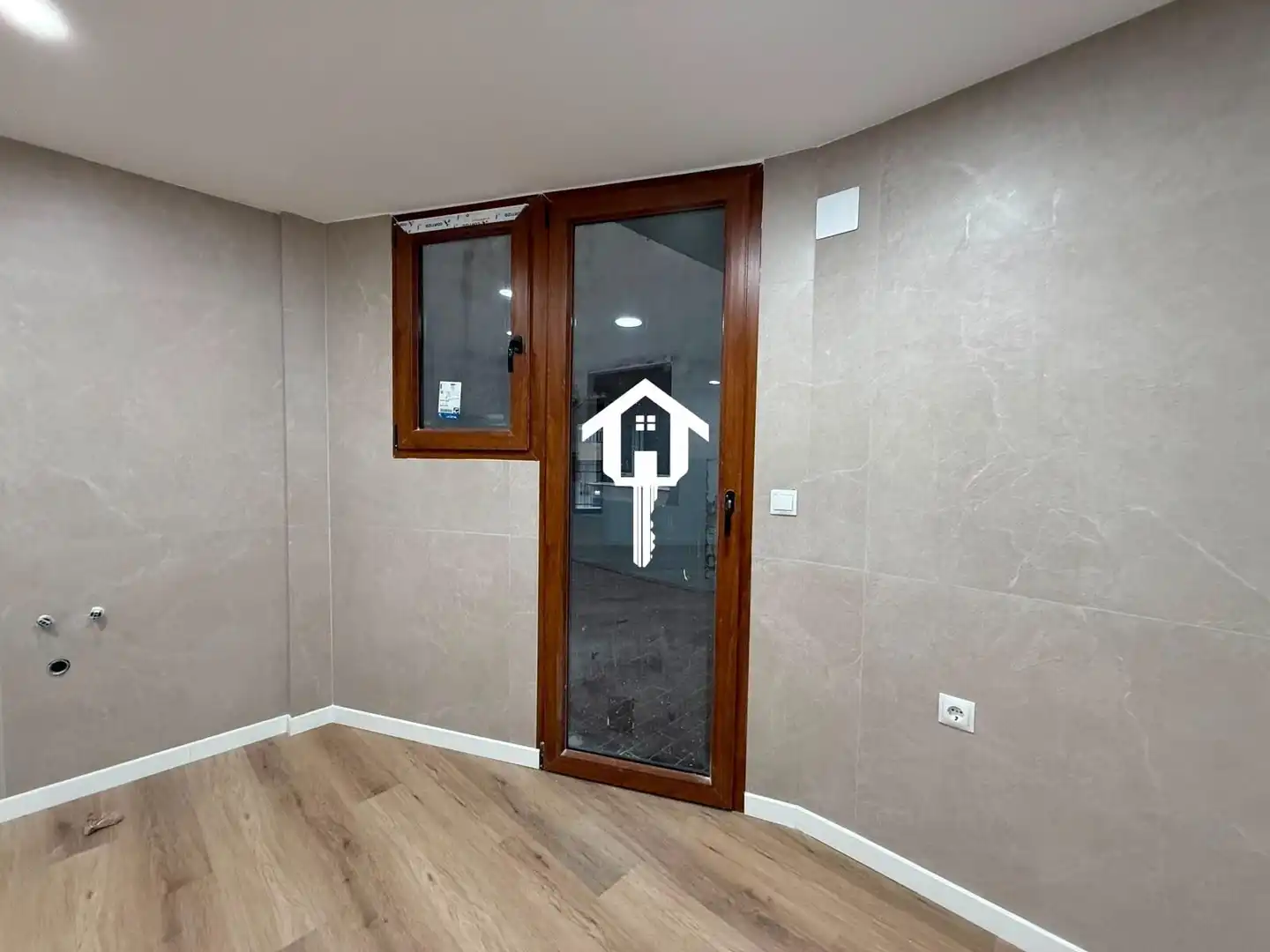 Flat with terrace for sale in Calle TAQUIGRAFO MARTI, imagen 20
