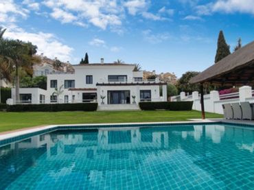 Villa con balcone in vendita a Avenida de Julio Iglesias s/n