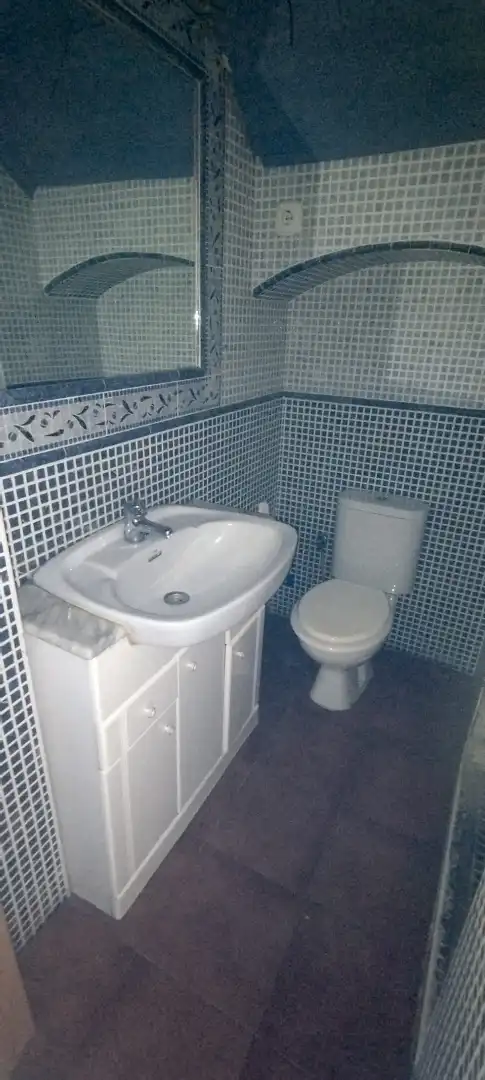 Baño de Casa adosada en venta en Sabiñánigo con Jardín privado y Balcón