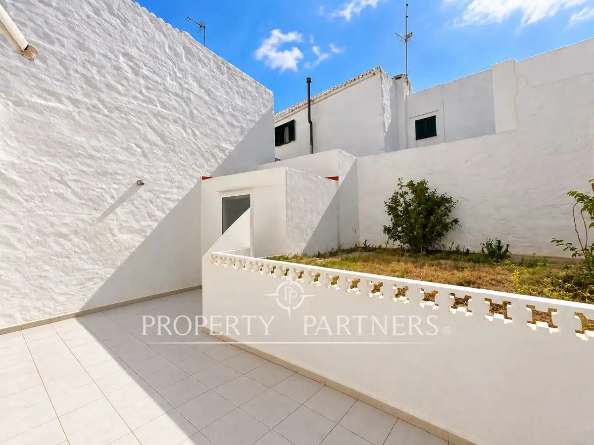 Casa a schiera con giardino in vendita a Carrer de Sant Cristòfol, imagen 2