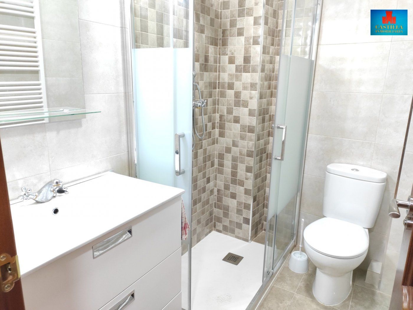 Bany de Pis de lloguer en Ávila Capital amb Calefacció, Jardí privat i Terrassa