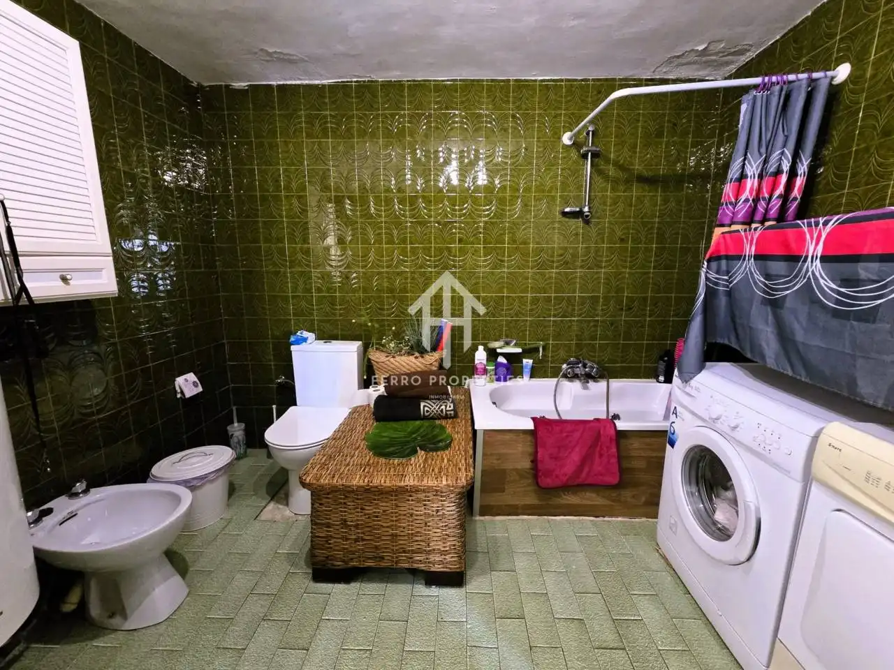 Bany de Casa o xalet en venda en Loja amb Terrassa i Moblat