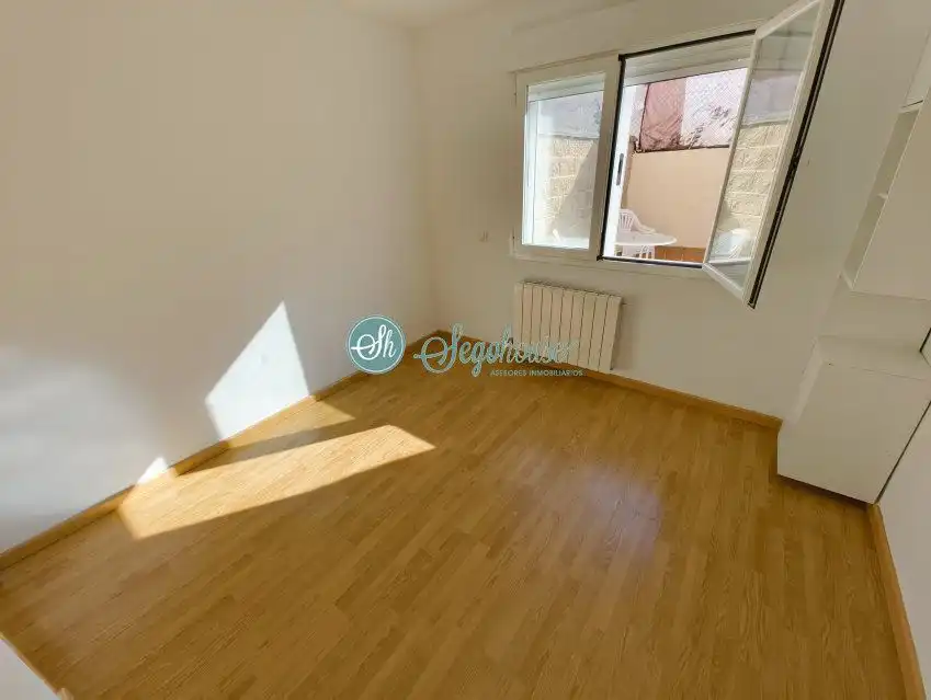 Habitación de Piso en venta en Bernuy de Porreros con Calefacción, Terraza y Trastero