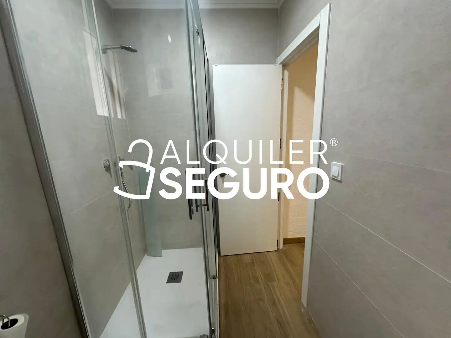 Bany de Pis de lloguer en Extramurs