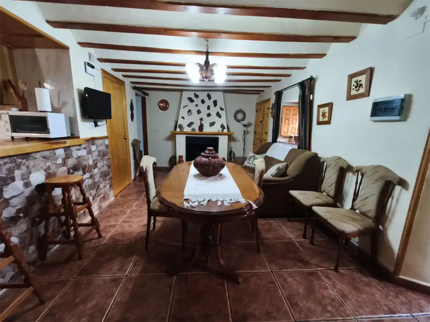 Sala d'estar de Finca rústica en venda en Chirivel amb Balcó