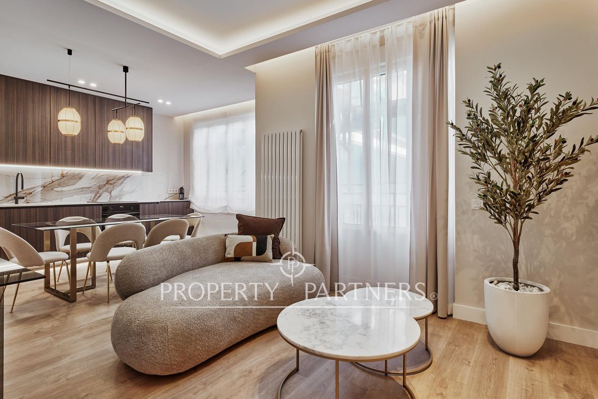 Sala de estar de Apartamento en venta en  Madrid Capital con Aire acondicionado, Calefacción y Amueblado
