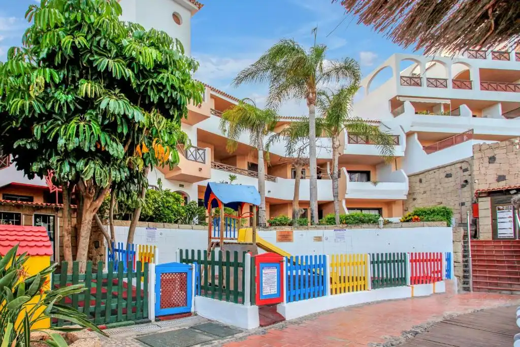 Vista exterior de Piso en venta en San Miguel de Abona con Aire acondicionado, Terraza y Amueblado