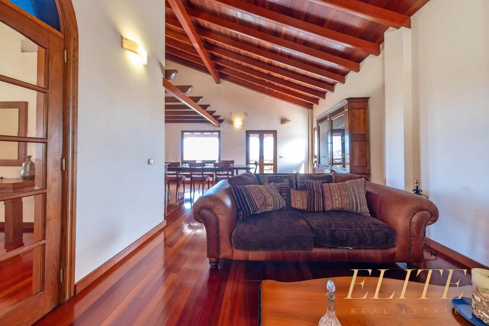 Sala d'estar de Casa o xalet en venda en Santa Brígida amb Calefacció, Jardí privat i Terrassa