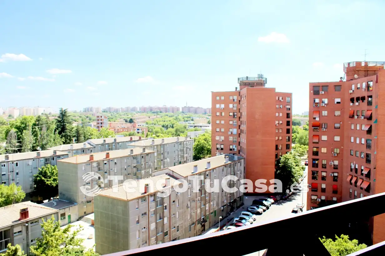 Vista exterior de Piso en venta en Madrid con Aire acondicionado, Calefacción y Terraza