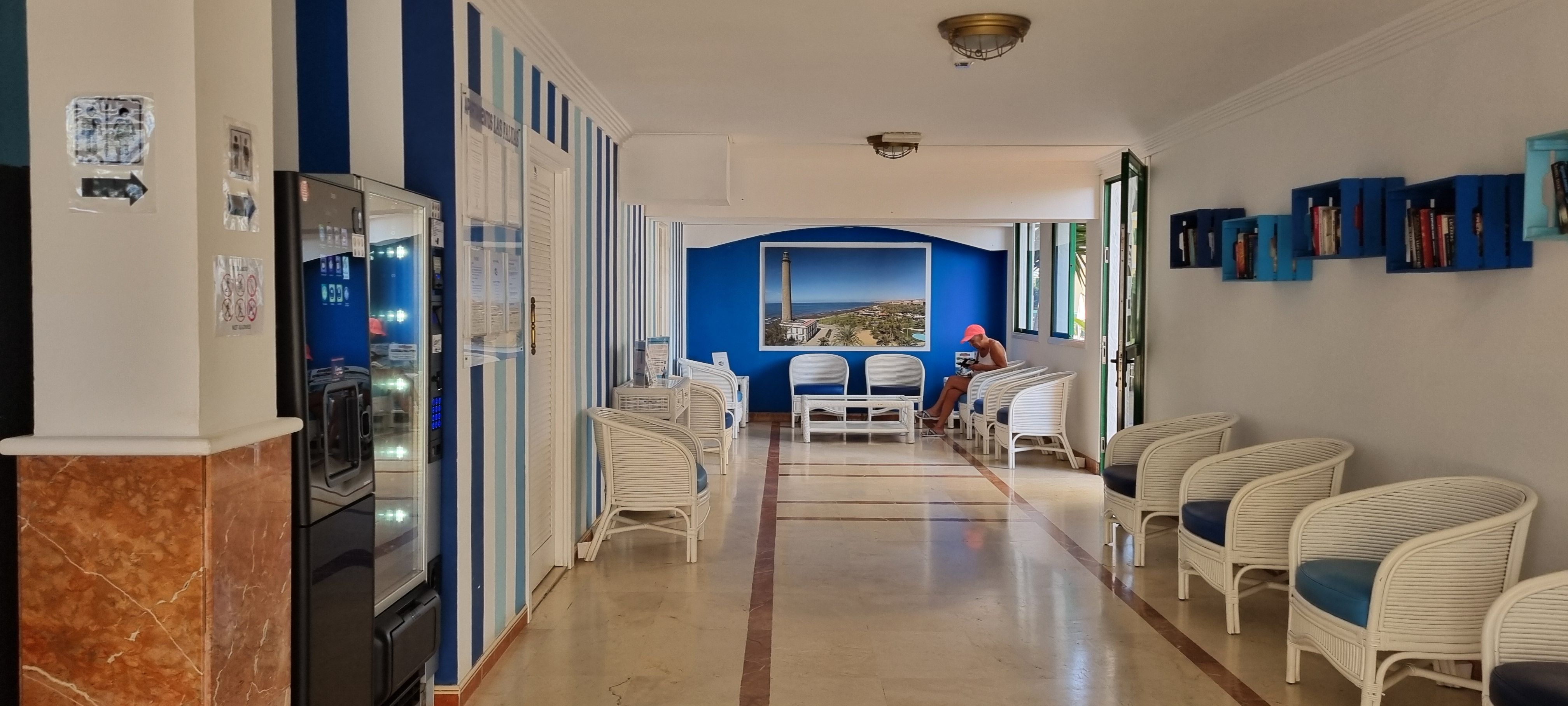 Flat for sale in San Bartolomé de Tirajana  with Terrace, Swimming Pool and Furnished