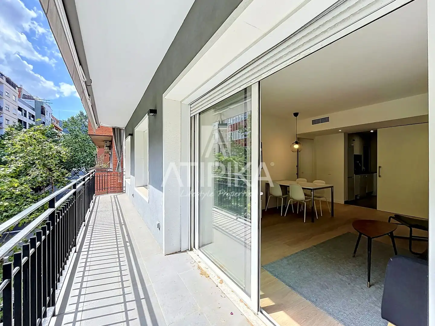 Terrasse von Wohnung zum Verkauf in Barcelona mit Klimaanlage, Parkett und Terrasse
