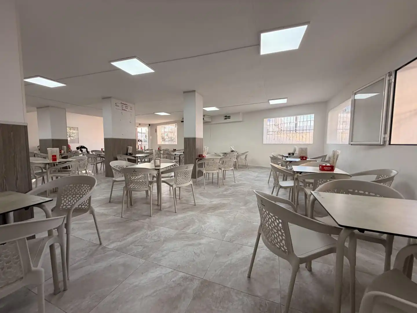 Commercial properties for rent in Churriana de la Vega