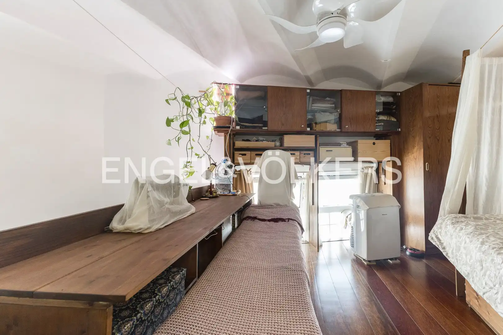 Sala de estar de Piso en venta en Barcelona con Calefacción y Amueblado