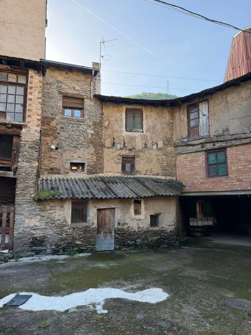 Vista exterior de Casa adosada en venta en Rialp con Jardín privado
