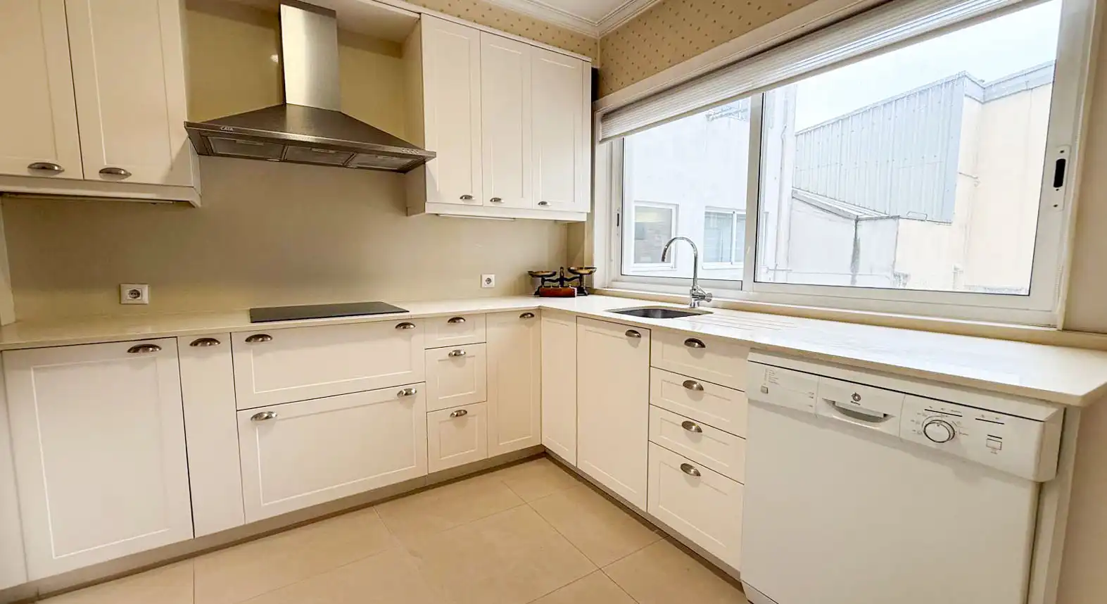 Cocina de Piso en venta en Vigo  con Calefacción, Horno y Lavadora