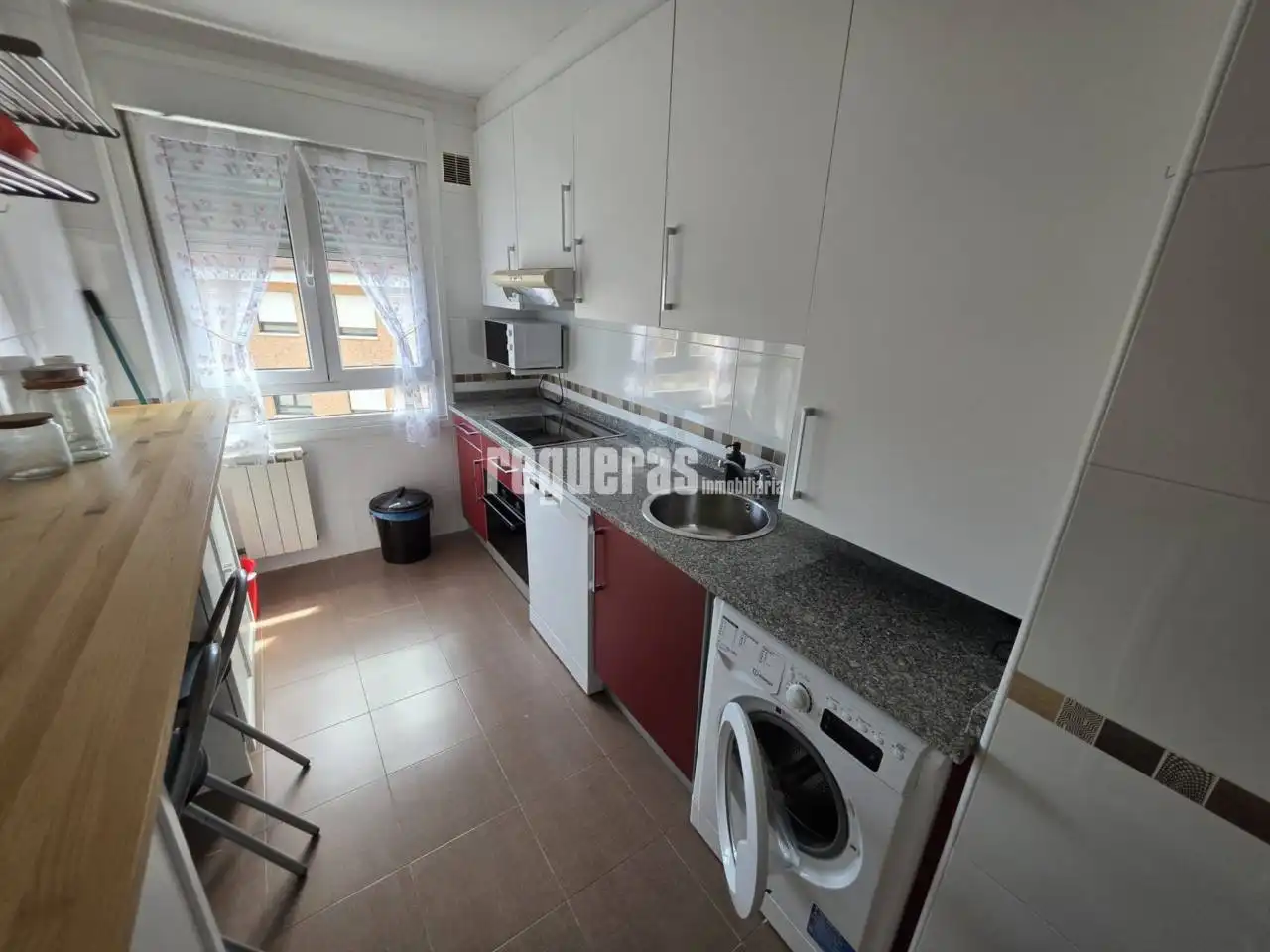 Cocina de Apartamento de alquiler en Avilés con Calefacción y Trastero