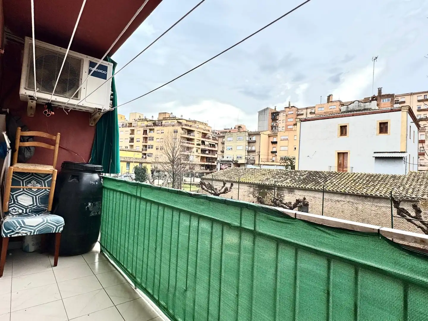 Vista exterior de Piso en venta en Salt con Aire acondicionado, Calefacción y Amueblado