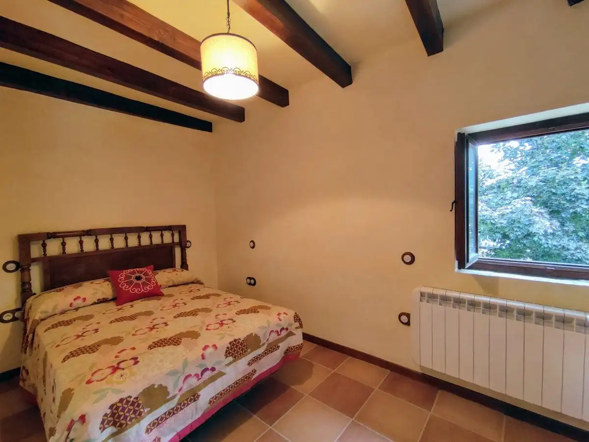 Habitación de Casa o chalet en venta en Sabiñánigo con Calefacción, Jardín privado y Terraza