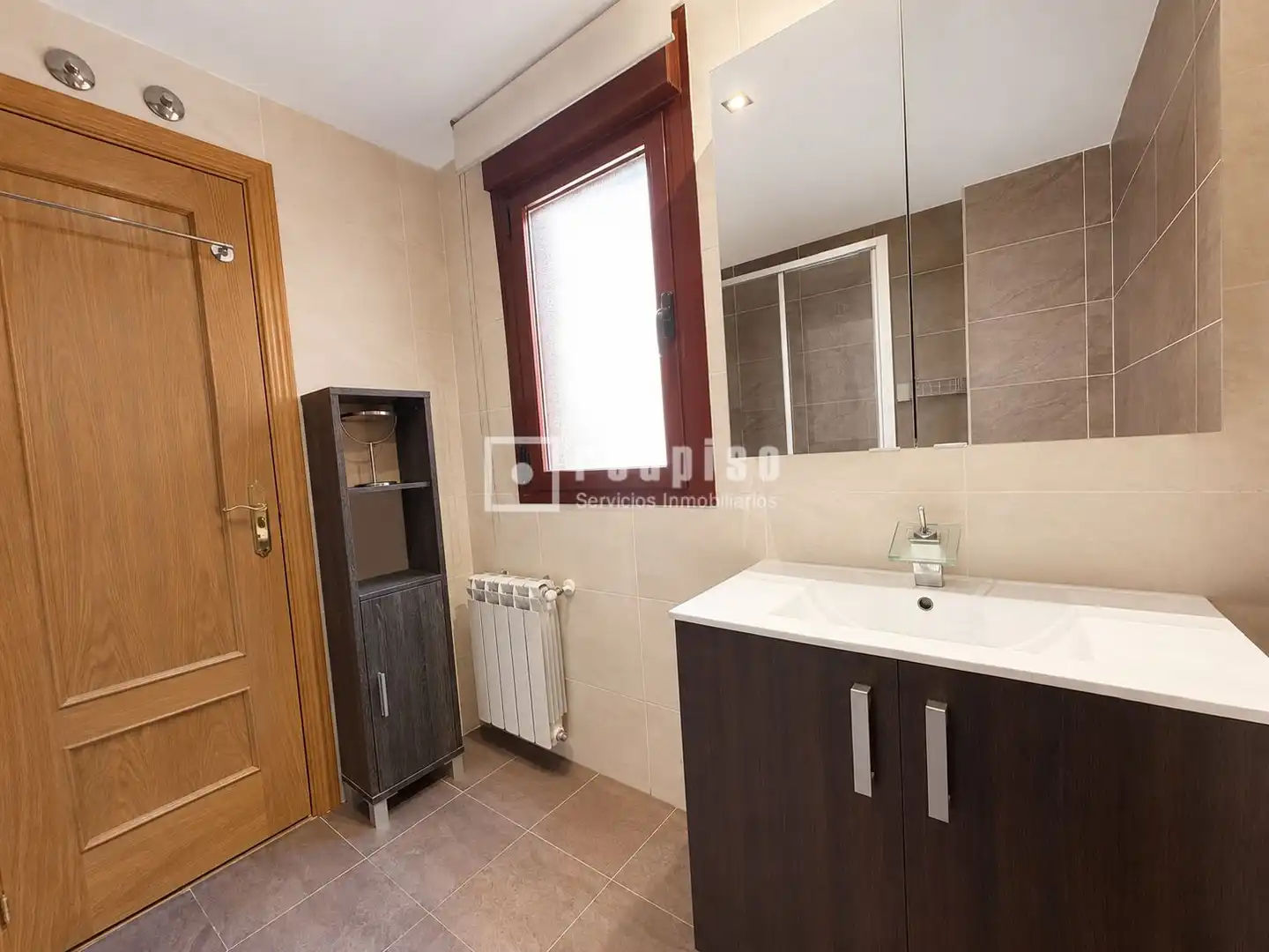 Bedroom of Attic for sale in Alovera  with Air Conditioner, Heating and Parquet flooring
