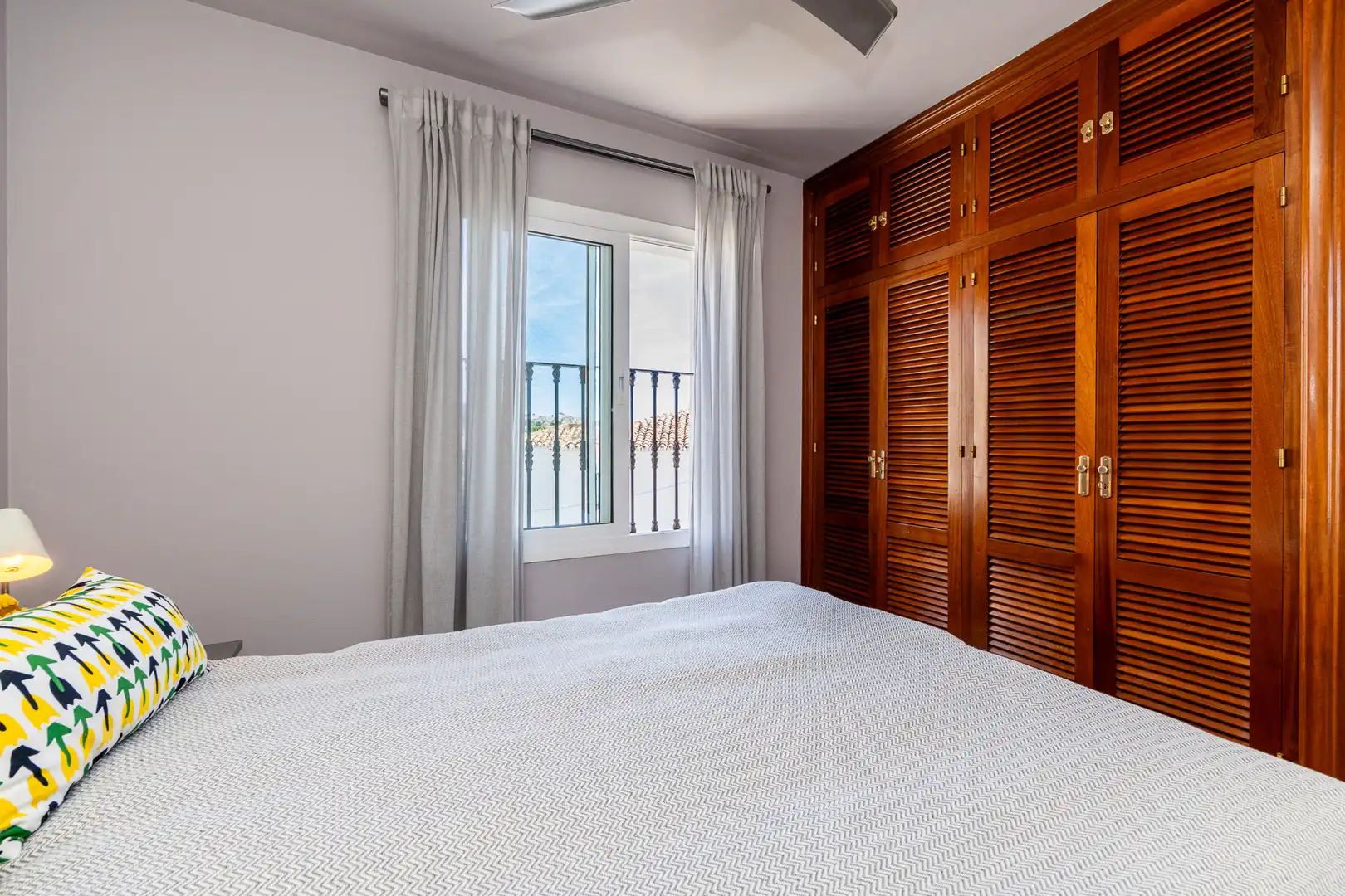 Dormitori de Àtic en venda en Mijas amb Aire condicionat, Terrassa i Piscina