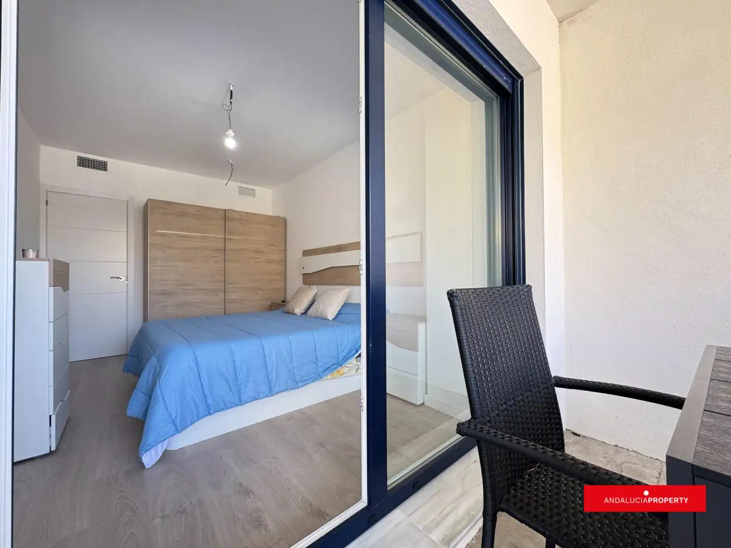 Schlafzimmer von Wohnung zur Miete in Sorvilán mit Klimaanlage, Heizung und Privatgarten