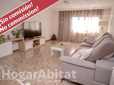 Casa con balcone in vendita a Calle Mare de Déu del Pilar