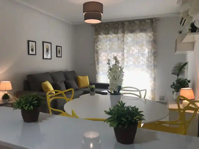 Wohnungen zur Miete in Calle San Pascual, 243, Avenida Habaneras - Curva de Palangre