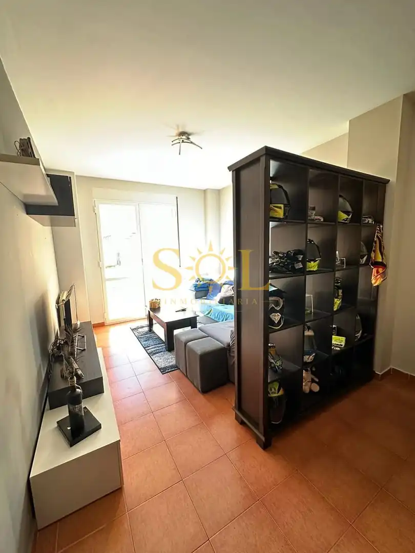 Sala de estar de Casa adosada en venta en Hospital de Órbigo con Calefacción, Jardín privado y Parquet