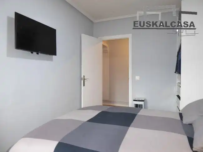 Bedroom of Flat for sale in Bilbao   with Heating