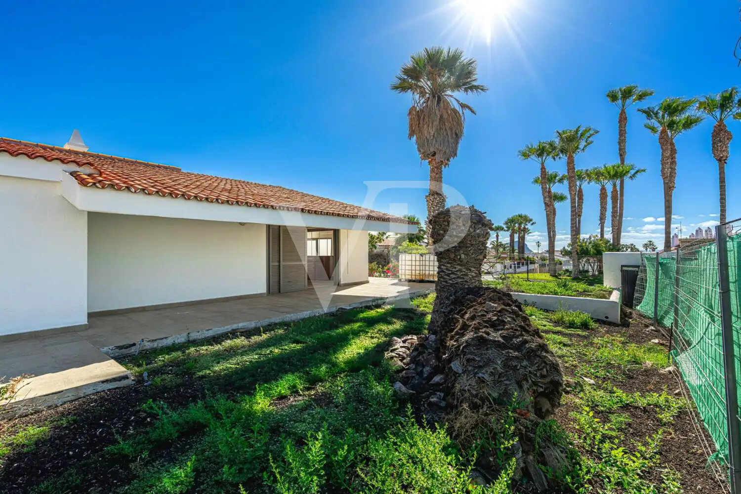 Vista exterior de Casa o xalet en venda en San Miguel de Abona amb Jardí privat, Terrassa i Moblat