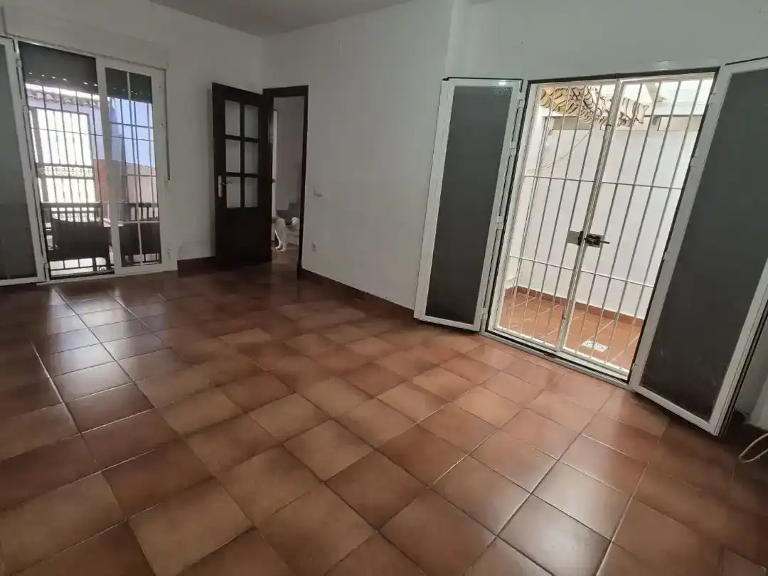 Casa adosada en venda en San Fernando amb Aire condicionat, Microones i Balcó