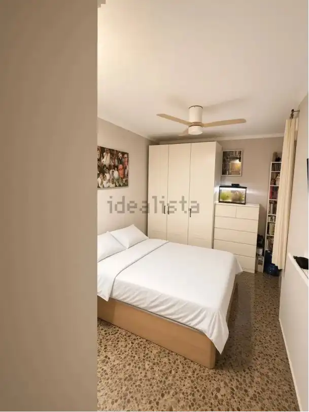 Bedroom of Flat for sale in Silla  with Air Conditioner, Heating and Balcony