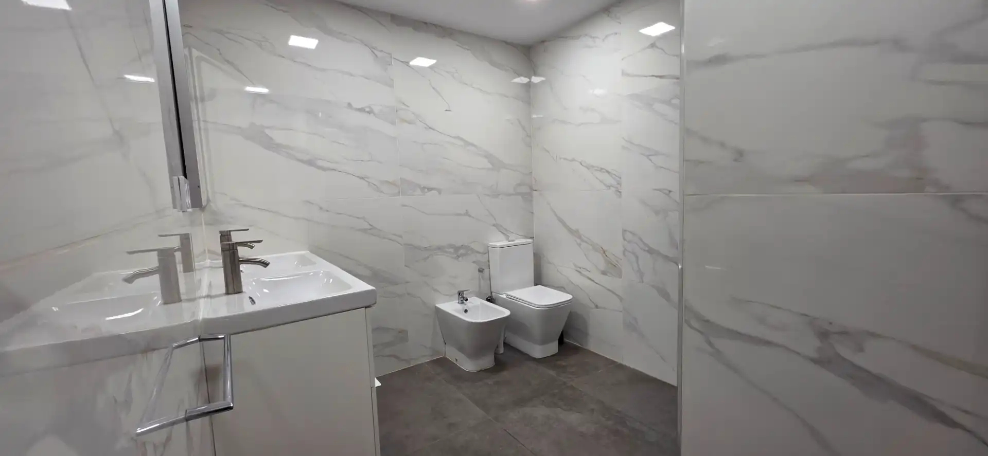 Baño de Casa adosada en venta en Terrassa con Aire acondicionado, Calefacción y Terraza