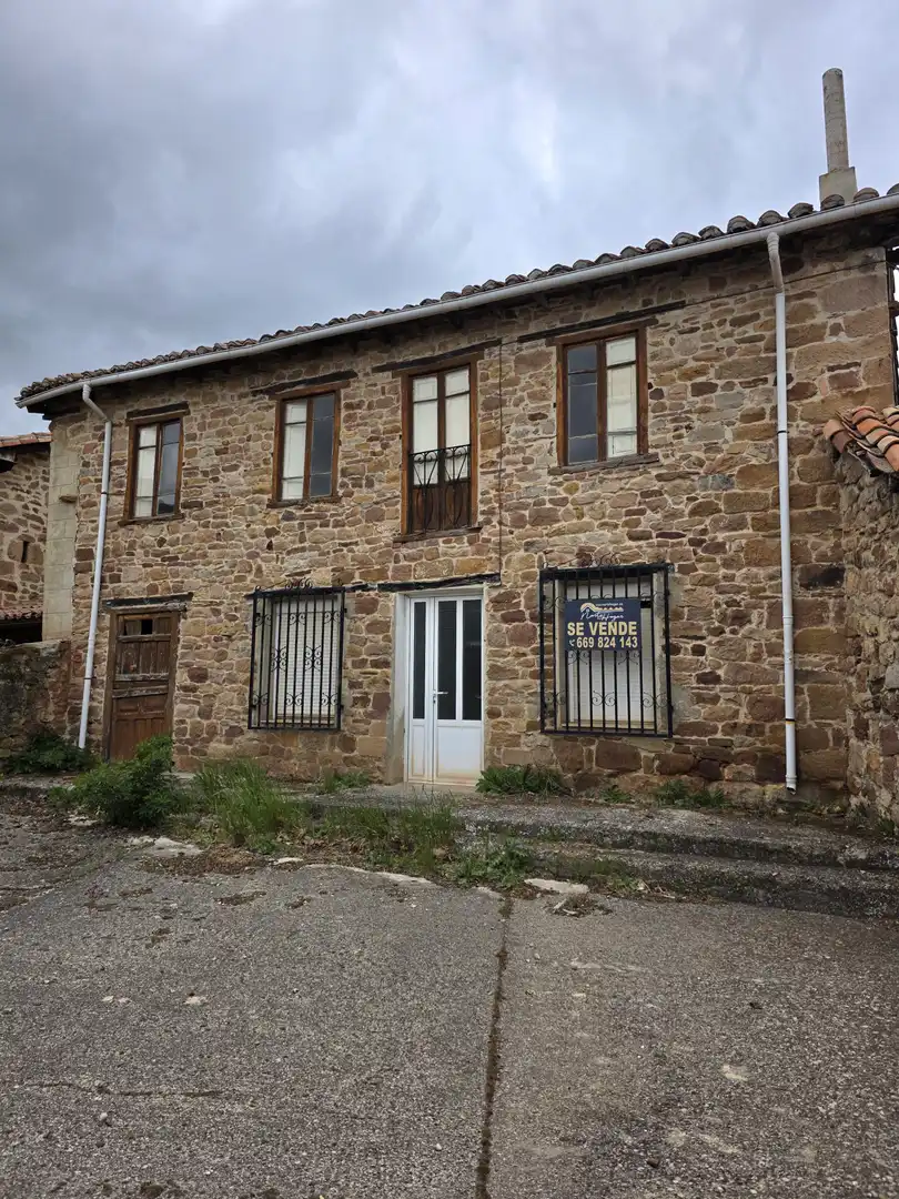 Vista exterior de Casa o chalet en venta en Brañosera con Trastero y Amueblado
