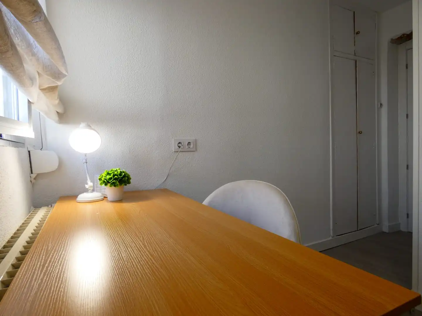 Comedor de Piso para compartir en Ávila con Calefacción, Amueblado y Horno