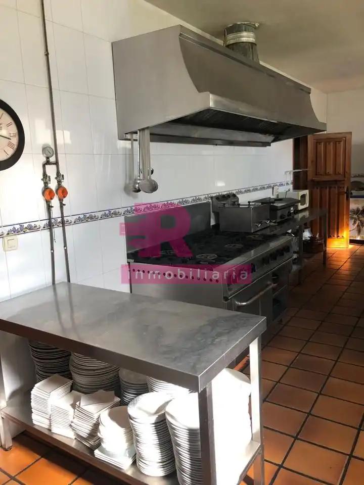 Kitchen of Commercial properties for sale in Cabrerizos