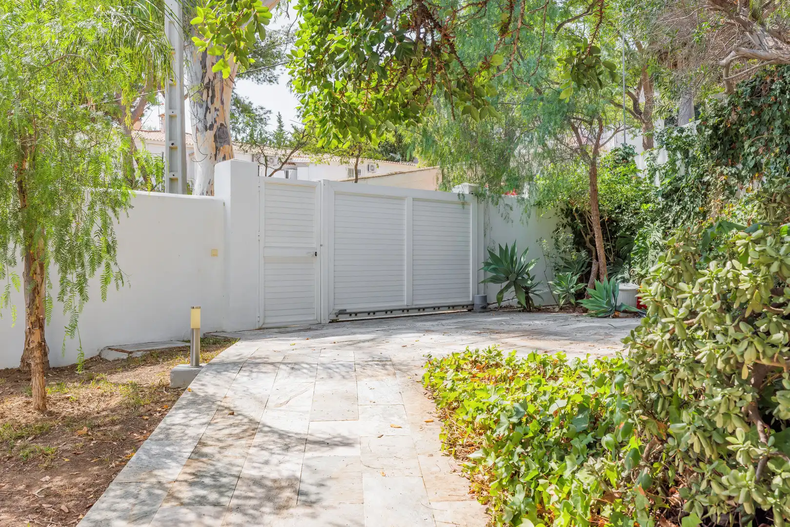 Jardín de Casa o chalet en venta en Benalmádena con Aire acondicionado, Calefacción y Jardín privado