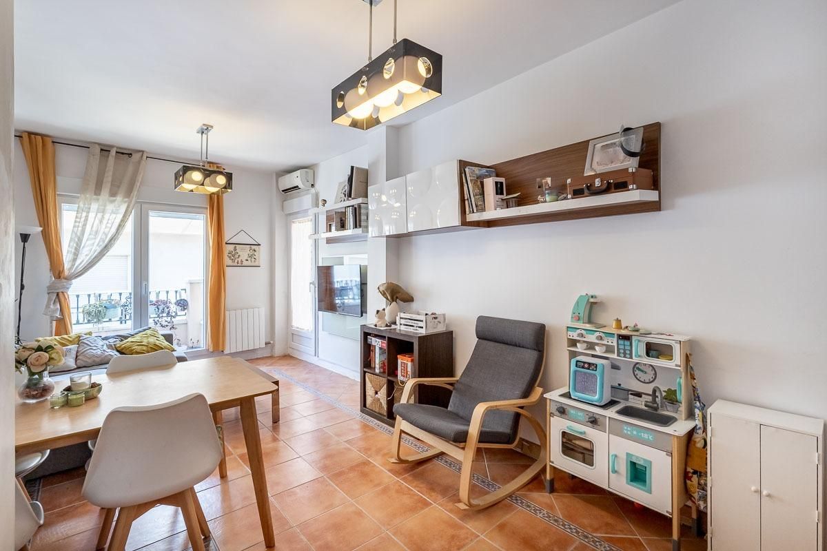 Living room of Flat for sale in Monachil  with Air Conditioner, Heating and Terrace