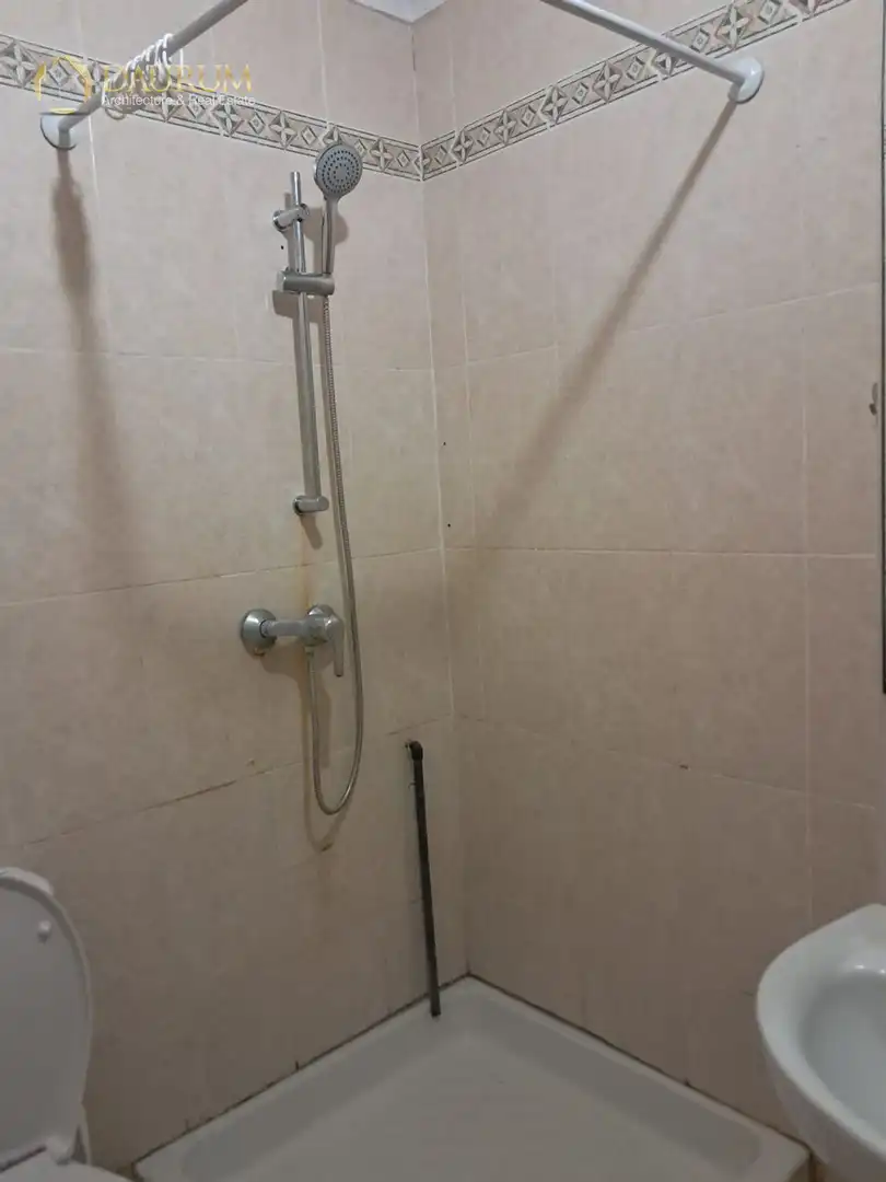 Bathroom of Industrial buildings for sale in Valencia