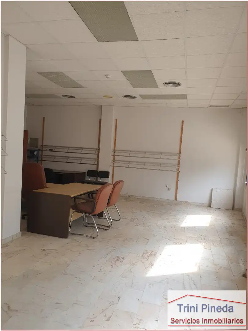 Oficina en venta en Sevilla con Aire acondicionado y Trastero