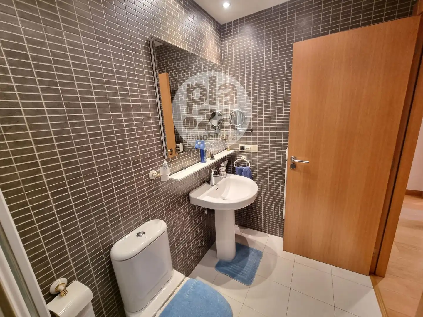 Bany de Pis en venda en Burgos amb Aire condicionat, Calefacció i Terrassa